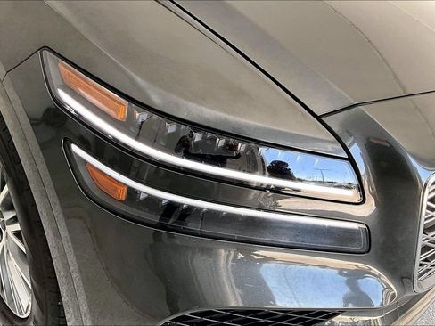 Used 2025 Genesis GV80 2.5T Standard AWD/4WD image 38