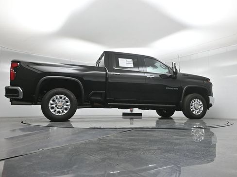 Used 2024 Chevrolet Silverado 2500 LTZ w/ LTZ Convenience Package AWD/4WD image 50