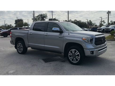 Used 2018 Toyota Tundra Platinum image 2