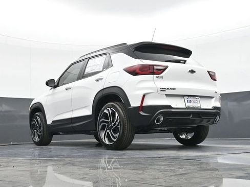 New 2026 Chevrolet TrailBlazer RS w/ Convenience Package AWD/4WD image 43