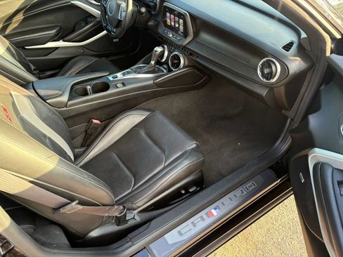 Used 2017 Chevrolet Camaro SS RWD image 10