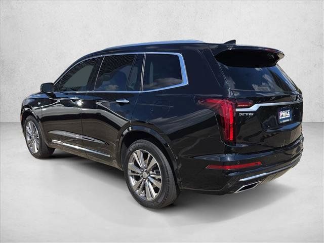 Used 2023 Cadillac XT6 Premium Luxury w/ Technology Package FWD image 6