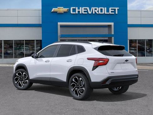 New 2026 Chevrolet Trax RS w/ Sunroof Package FWD image 35