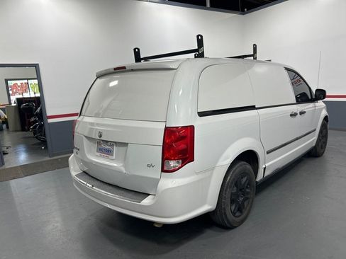 Used 2014 RAM C/V Tradesman w/ UConnect Hands-Free Group FWD image 3