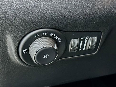 Used 2024 Jeep Compass Limited AWD/4WD image 17