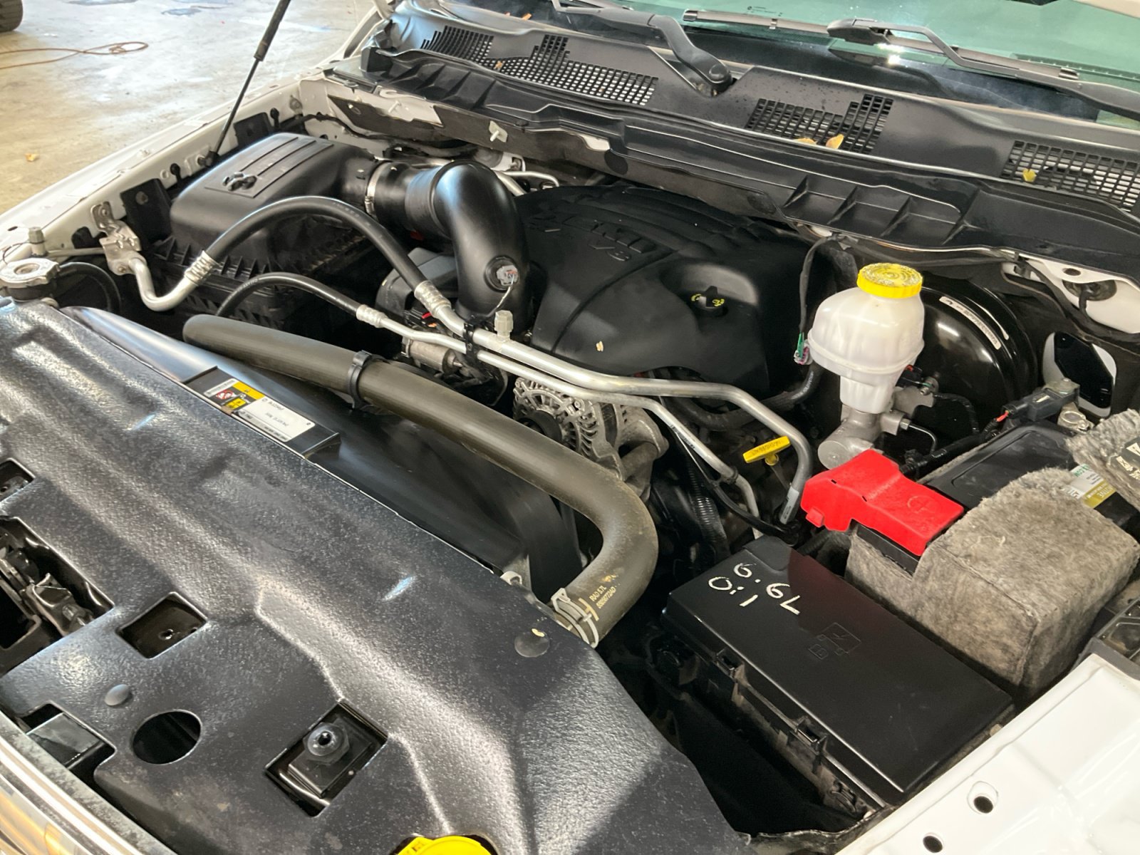 Used 2019 RAM 1500 ST w/ SXT Plus Group AWD/4WD image 30