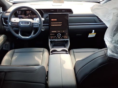 New 2026 GMC Terrain AT4 w/ Convenience Package III image 10