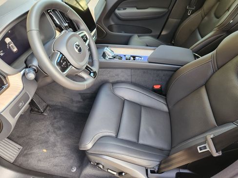 New 2026 Volvo XC60 B5 Ultra w/ Protection Package Premier image 14