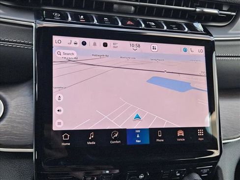 New 2025 Jeep Grand Cherokee Limited w/ Trailer Tow Package image 11