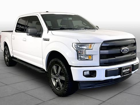 Used 2017 Ford F150 XLT w/ Equipment Group 302A Luxury RWD image 3