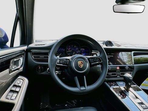 New 2026 Porsche Macan AWD/4WD image 25