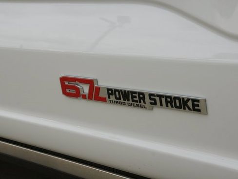 New 2025 Ford F250 King Ranch w/ Chrome Package image 11