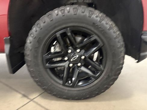 Used 2019 Chevrolet Silverado 1500 LT Trail Boss AWD/4WD image 52