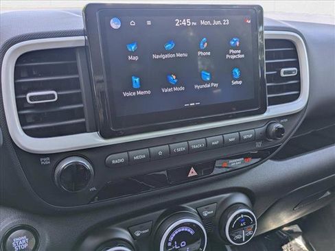 New 2025 Hyundai Venue Limited image 12