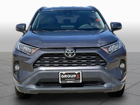 Used 2021 Toyota RAV4 XLE FWD image 4