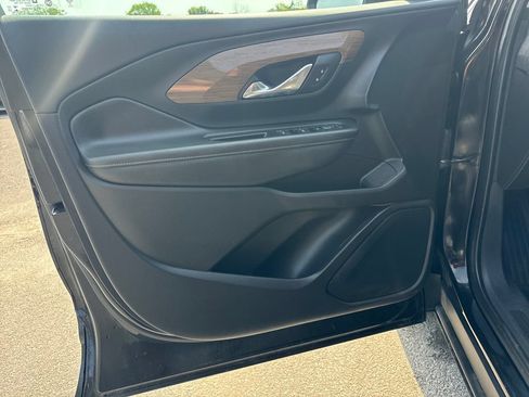Certified 2020 GMC Terrain SLE w/ Driver Convenience Package AWD/4WD image 17