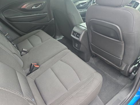 Used 2024 GMC Terrain SLE w/ Elevation Edition FWD image 11