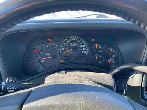 Used 2006 GMC Yukon XL SLT w/ SLT Preferred Equipment Group image 38