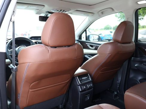 Used 2020 Subaru Ascent Touring w/ Popular Package #3 AWD/4WD image 12