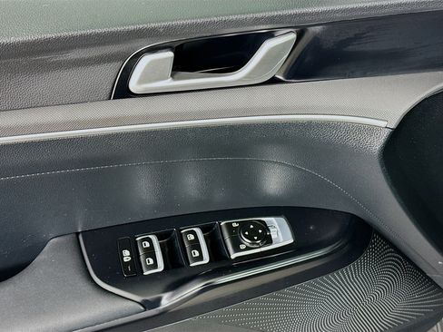 Used 2025 Kia K5 LXS image 15