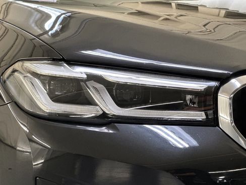 Certified 2023 BMW 530i w/ Convenience Package image 10