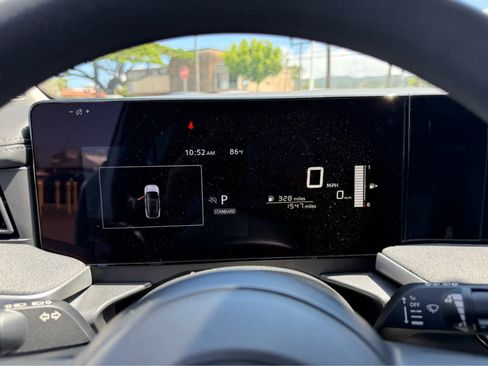 Used 2026 Nissan Kicks SV FWD image 7