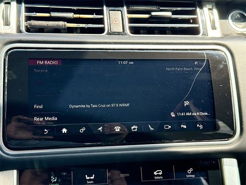 Used 2021 Land Rover Range Rover Long Wheelbase Autobiography image 16