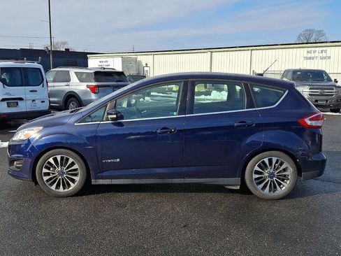 Used 2017 Ford C-MAX Titanium w/ Equipment Group 301A image 7