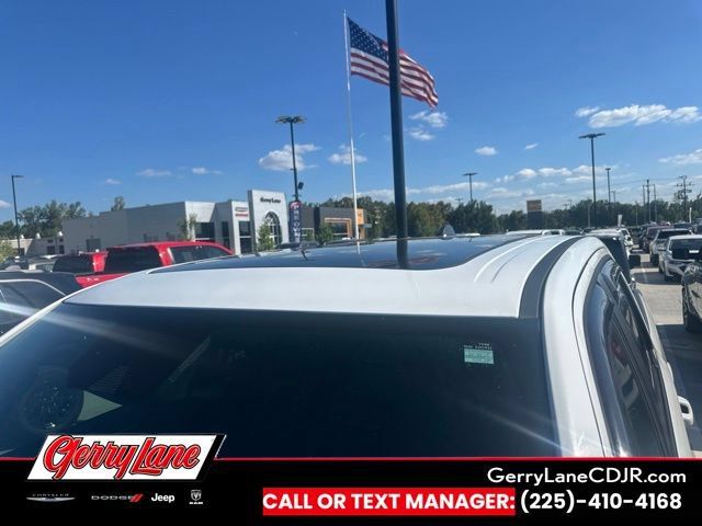 Used 2021 RAM 1500 Laramie AWD/4WD image 5