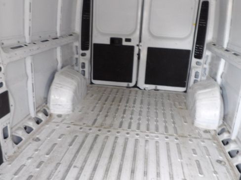 Used 2025 RAM ProMaster 2500 w/ Convenience Group FWD image 19