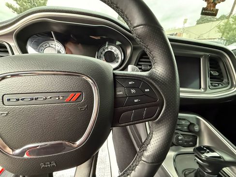Used 2022 Dodge Challenger R/T Scat Pack w/ T/A Package RWD image 27