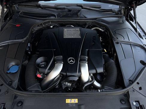 Used 2016 Mercedes-Benz S 550 Sedan image 35