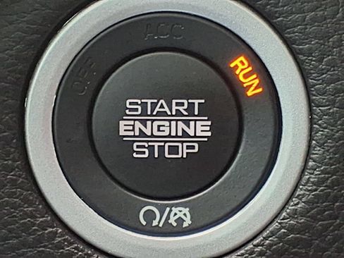 Used 2023 RAM 1500 Laramie AWD/4WD image 12