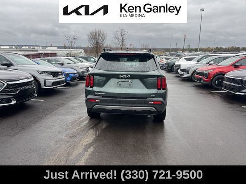 Used 2023 Kia Sorento X-Line EX image 6
