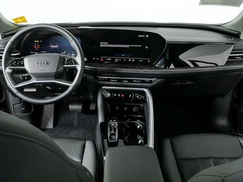 Certified 2025 Audi Q5 Premium Plus w/ Premium Plus image 19