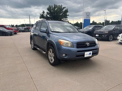 Used 2007 Toyota RAV4 Sport FWD image 3