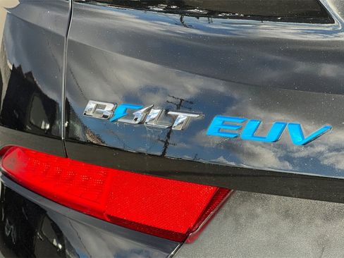 Used 2023 Chevrolet Bolt EUV Premier w/ Sun & Sound Package image 28