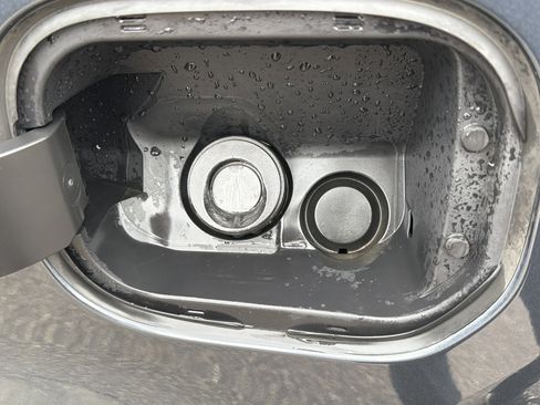 Used 2021 GMC Sierra 1500 SLT w/ SLT Premium Plus Package image 16