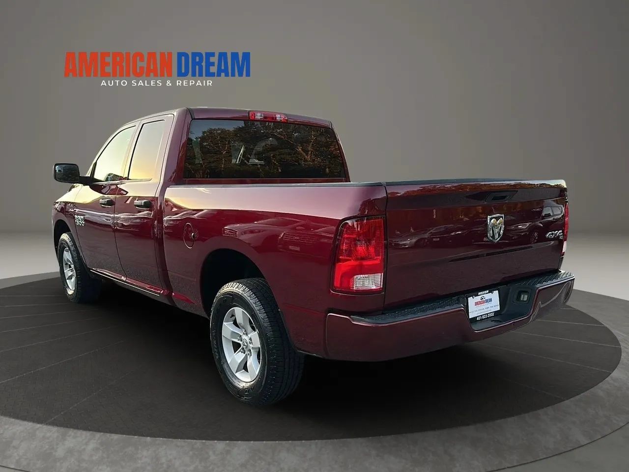 Used 2017 RAM 1500 Express AWD/4WD image 3