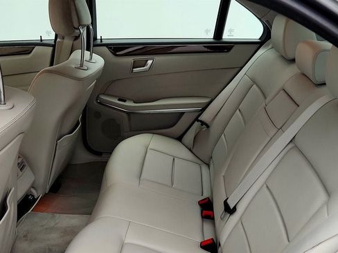 Used 2014 Mercedes-Benz E 350 Sedan w/ Premium 1 Package image 19