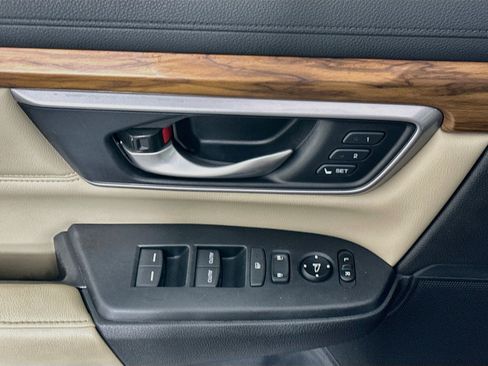 Used 2017 Honda CR-V EX-L image 15
