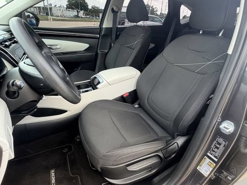 Used 2024 Hyundai Tucson SE FWD image 25