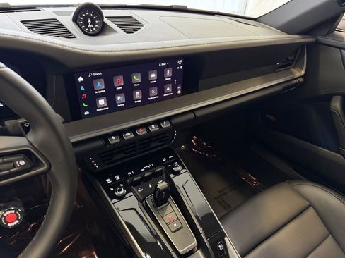 Used 2025 Porsche 911 Carrera image 17