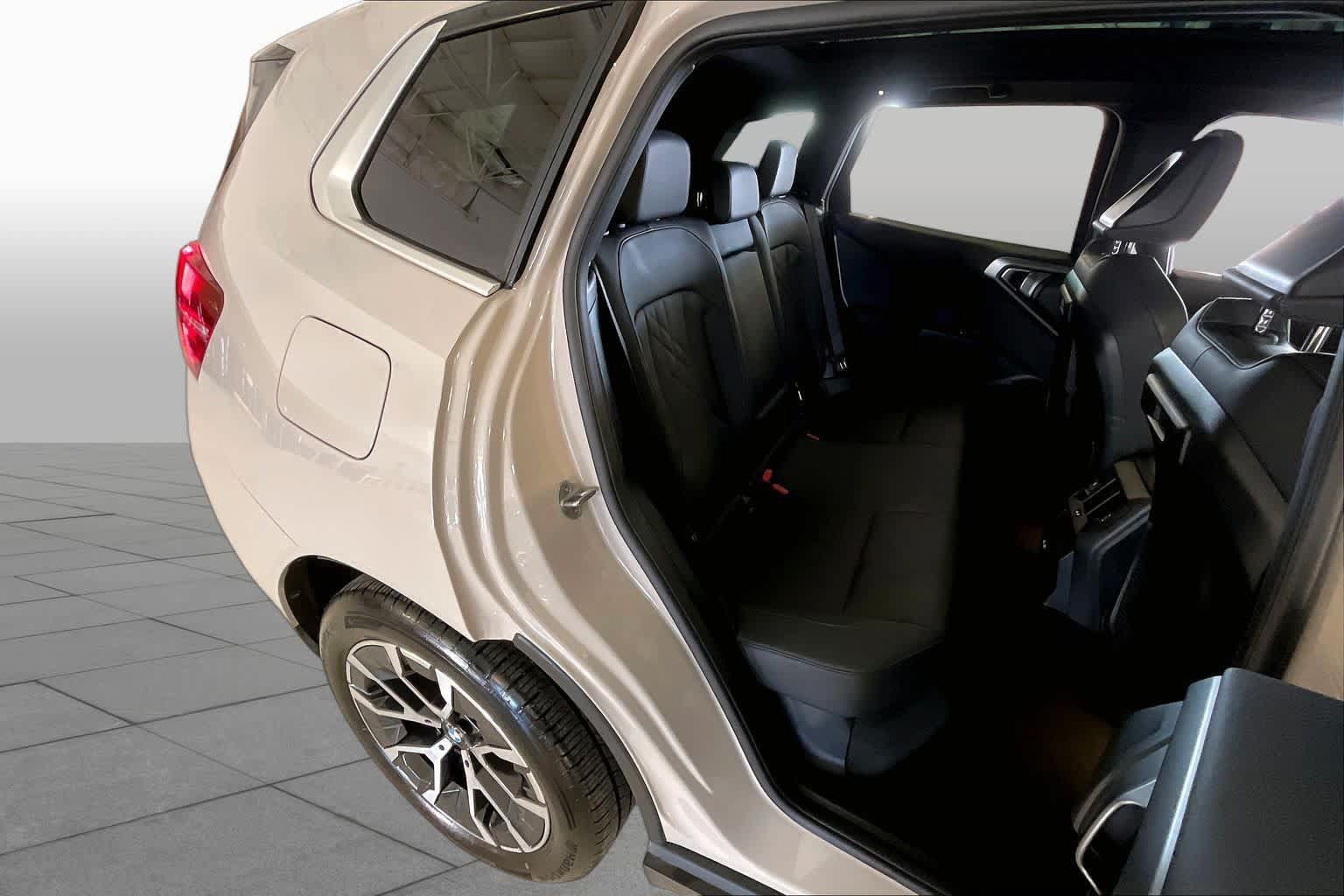 Used 2026 BMW X3 xDrive30i AWD/4WD image 18
