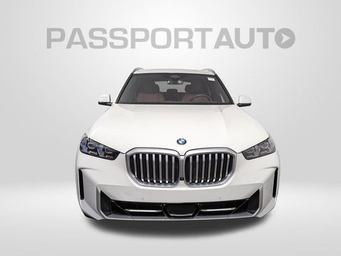 Used 2025 BMW X5 xDrive40i w/ Premium Package AWD/4WD image 10