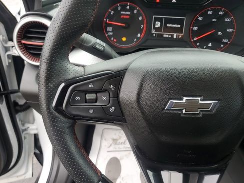 Used 2024 Chevrolet Trax RS image 17