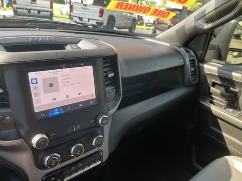 Used 2024 RAM 3500 Tradesman w/ Chrome Appearance Group AWD/4WD image 30