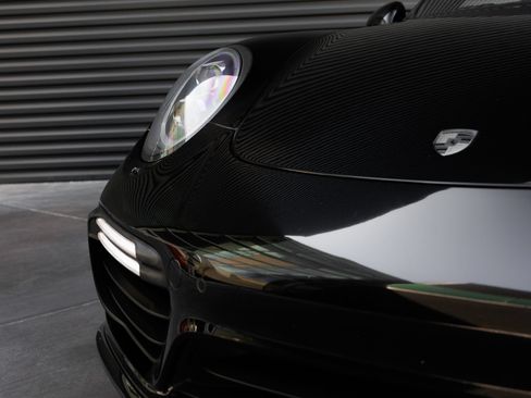 Certified 2018 Porsche 911 Turbo AWD/4WD image 39