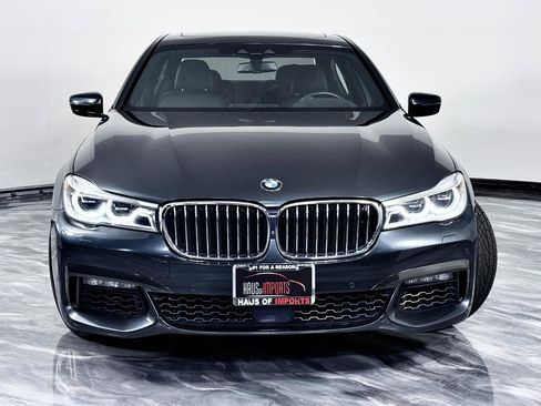 Used 2016 BMW 750i xDrive AWD/4WD image 7
