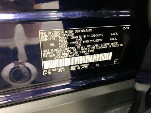 Used 2024 Toyota Venza Limited AWD/4WD image 31